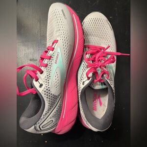 Brooks Ghost 14 Athletic Shoe